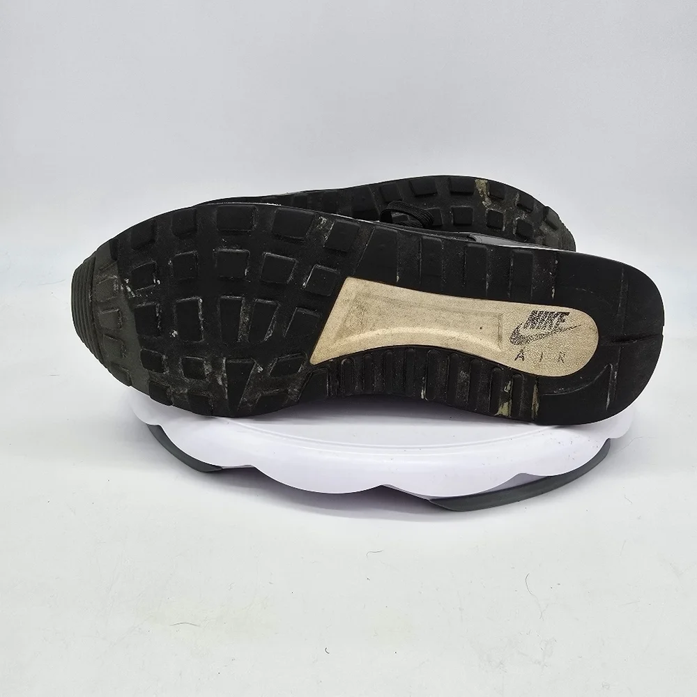 Nike Shoes Women's 7.5 Air Pegasus 89 Tech 861688-001 Sneakers Black